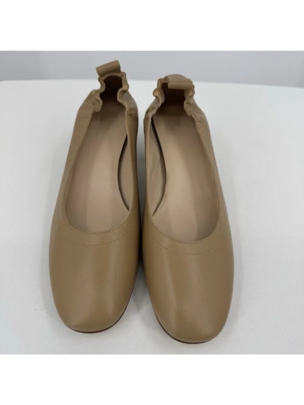 Everlane Italian Leather Day Heel Light Taupe 6.5 Women's Elastic Back Comfort
